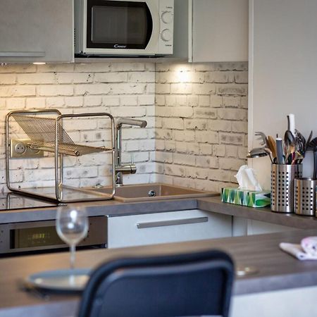 Olivia Studio Avec Place De Parking Руан Екстериор снимка