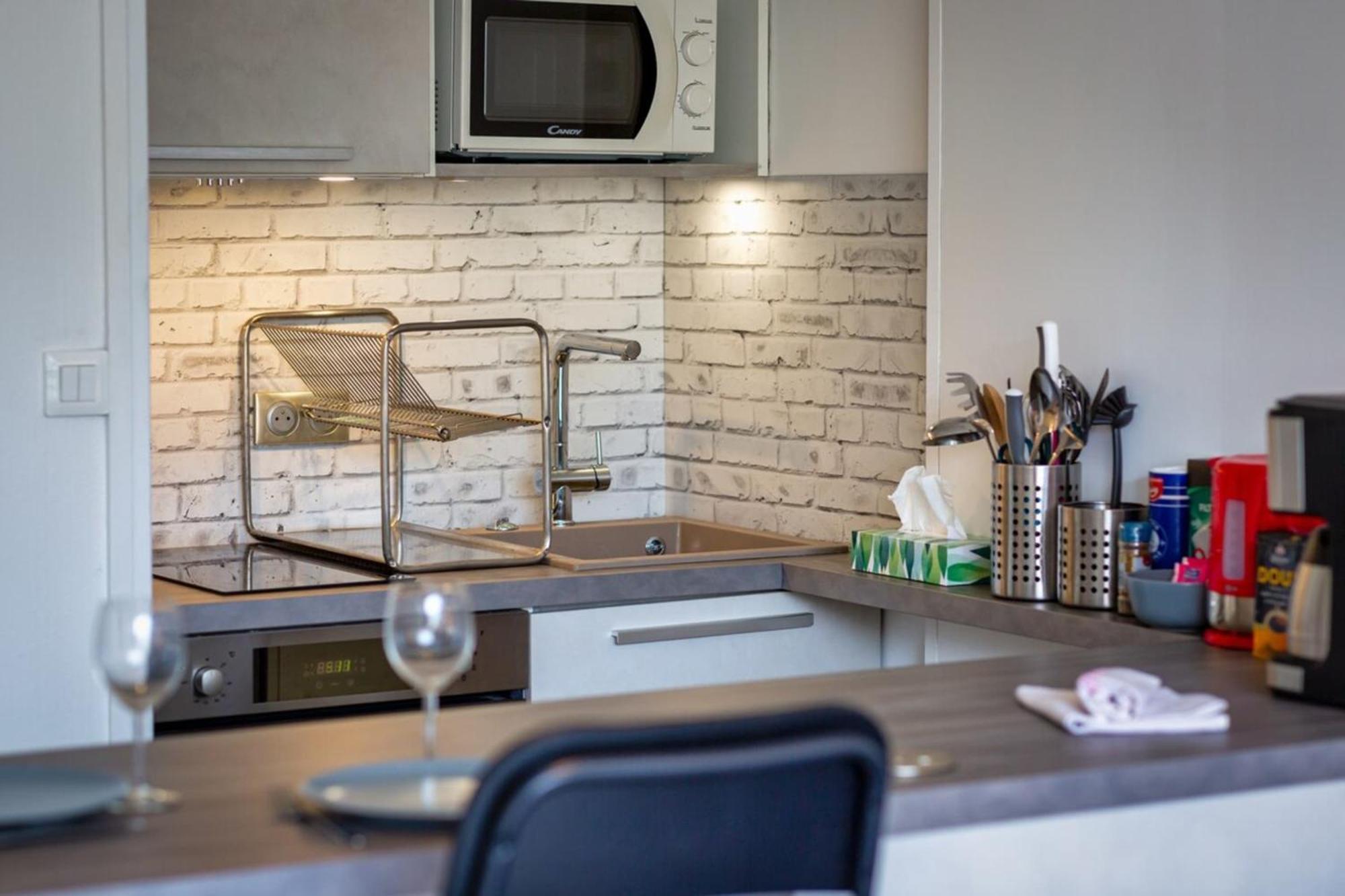 Olivia Studio Avec Place De Parking Руан Екстериор снимка