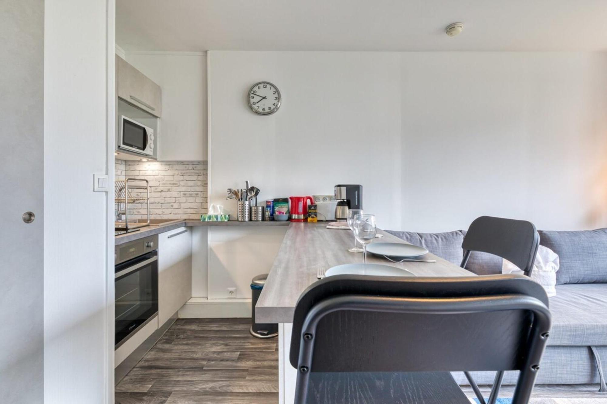 Olivia Studio Avec Place De Parking Руан Екстериор снимка